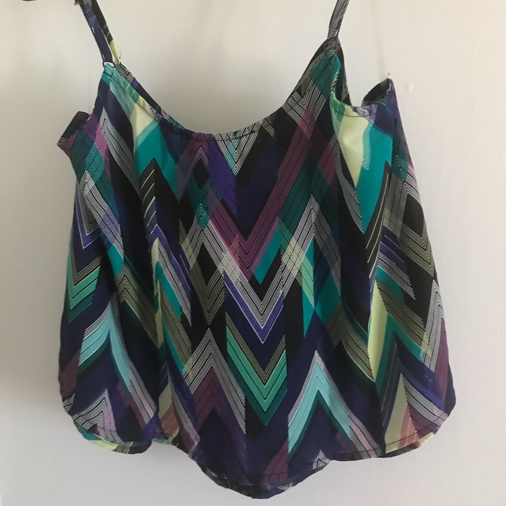 Crop top - Picture 2 of 5